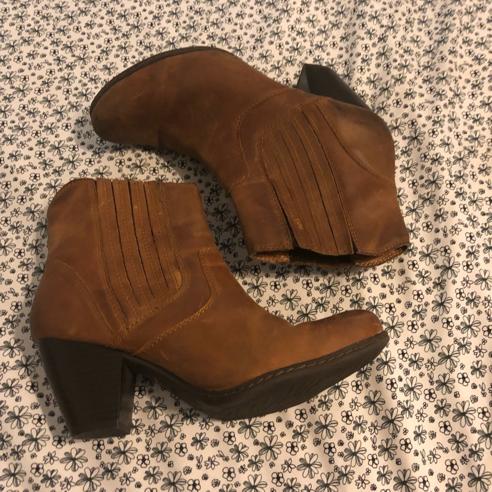 Boc western tan leather ankle booties